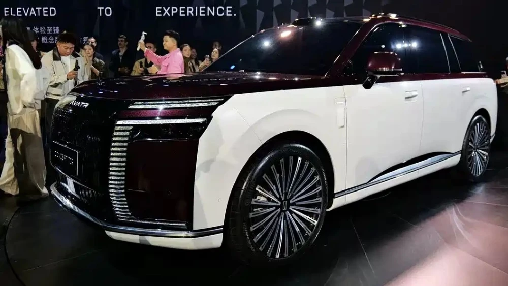 концепт-кар avatr t09 Парижский автосалон 2026 сбоку спереди