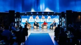 Дискуссия в рамках конференции «Авито Авто»