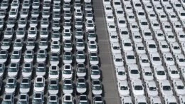 Автомобили из Китая вновь подорожают в 2027 году