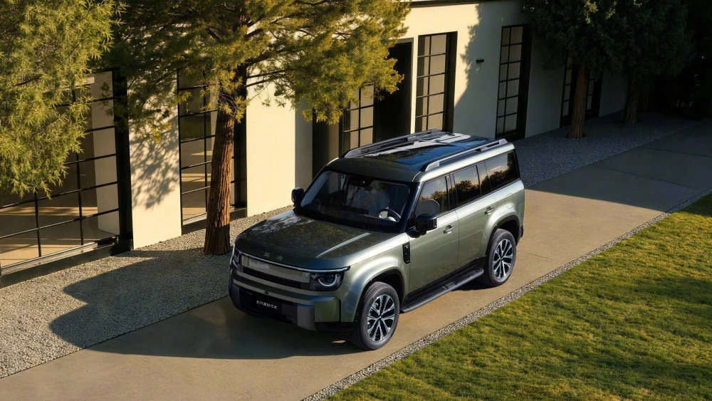 BAIC Beijing Xingtan 5X сбоку спереди