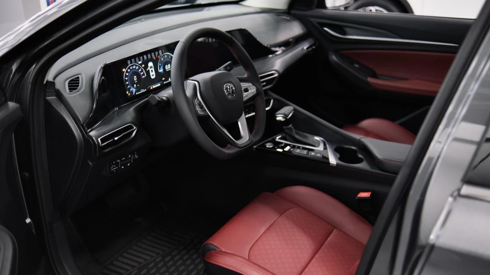 Changan Eado Plus салон интерьер новый купить у дилера в автосалоне Changan Центр Авторусь в Подольске