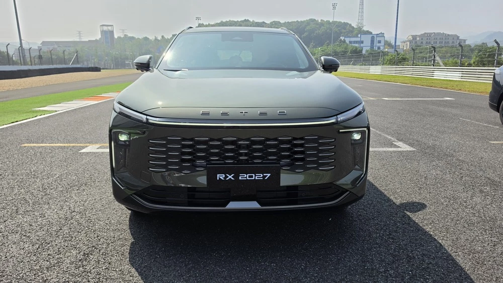 Esteo RX PHEV гибридный новый тест в Китае спереди