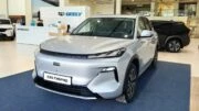 Geely EX5 EM-R серый спереди сбоку новый купить у дилера в автосалоне Автосалон-152 Нижний Новгород