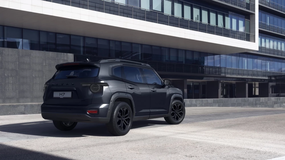 Кроссовер Haval H7 комплектация Космо сбоку сзади