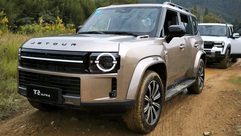 jetour t2 ultra в Китае кроссовер сбоку спереди