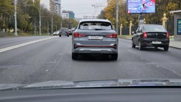 Jetta VS7 сзади на улице серая