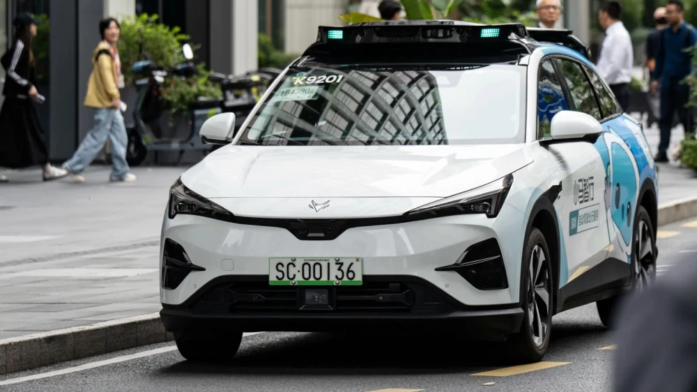 Китай запустил роботакси в Казахстане pony ai baic arcfox alpha t5