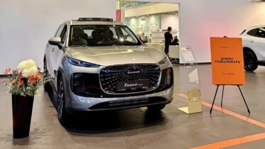 Tenet Plus L6 серый спереди сбоку новый купить у дилера в автосалоне Альянс-Авто Чебоксары