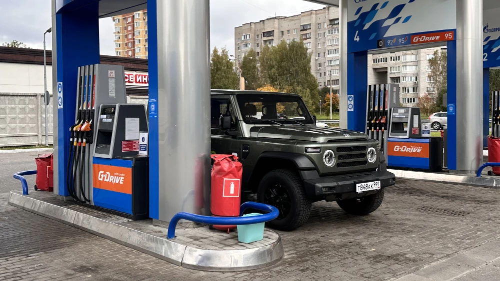 Тест внедорожника 212 T01 в топливный кризис газпромнефть заправка 
