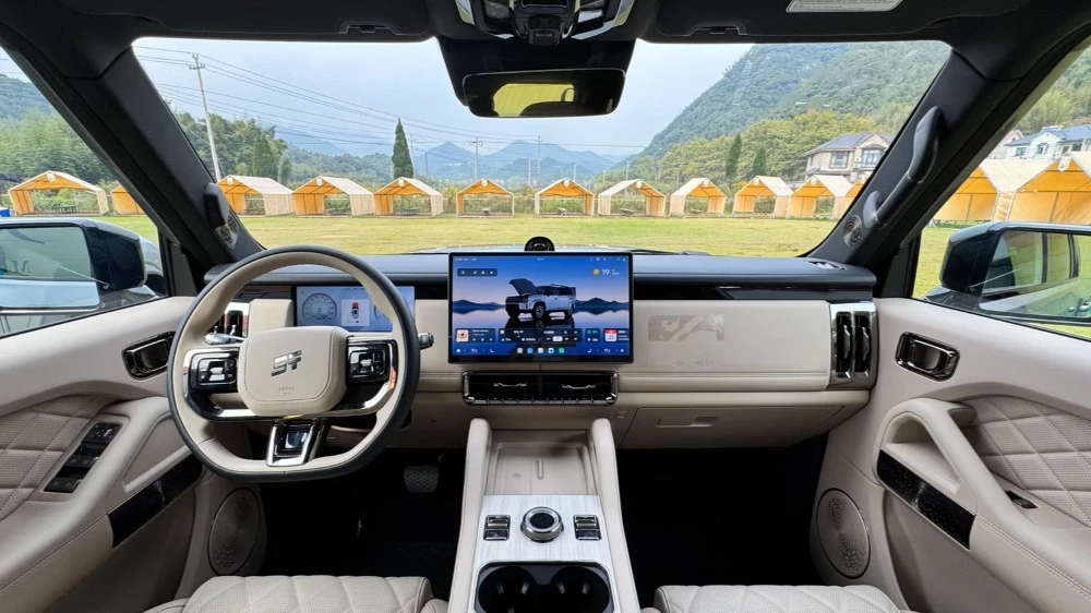 jetour t2 ultra в Китае кроссовер салон интерьер